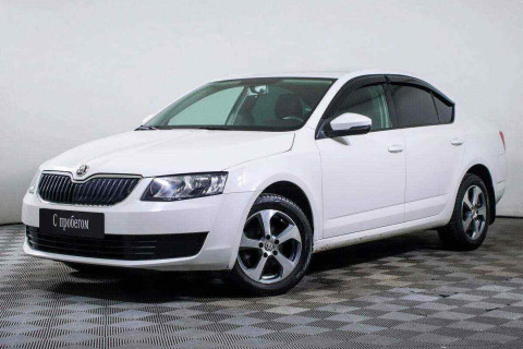 Автомобиль Skoda, Octavia, 2015 года, MT, пробег 106197 км