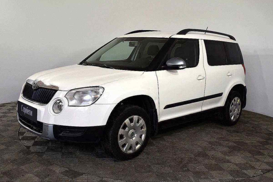 Шкода етти с пробегом. Skoda Yeti 2011. Шкода етти 2011 года. Yeti 2012 белый полный окрас. Шкода Йети авито Белгородская область.