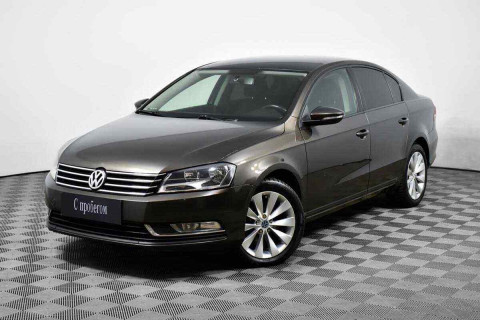 Автомобиль Volkswagen, Passat, 2012 года, AMT, пробег 239276 км