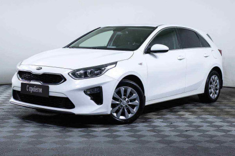 Автомобиль Kia, Ceed, 2018 года, AT, пробег 64777 км