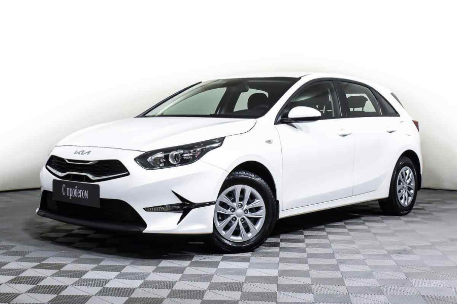 Автомобиль Kia, Ceed, 2022 года, AT, пробег 2468 км