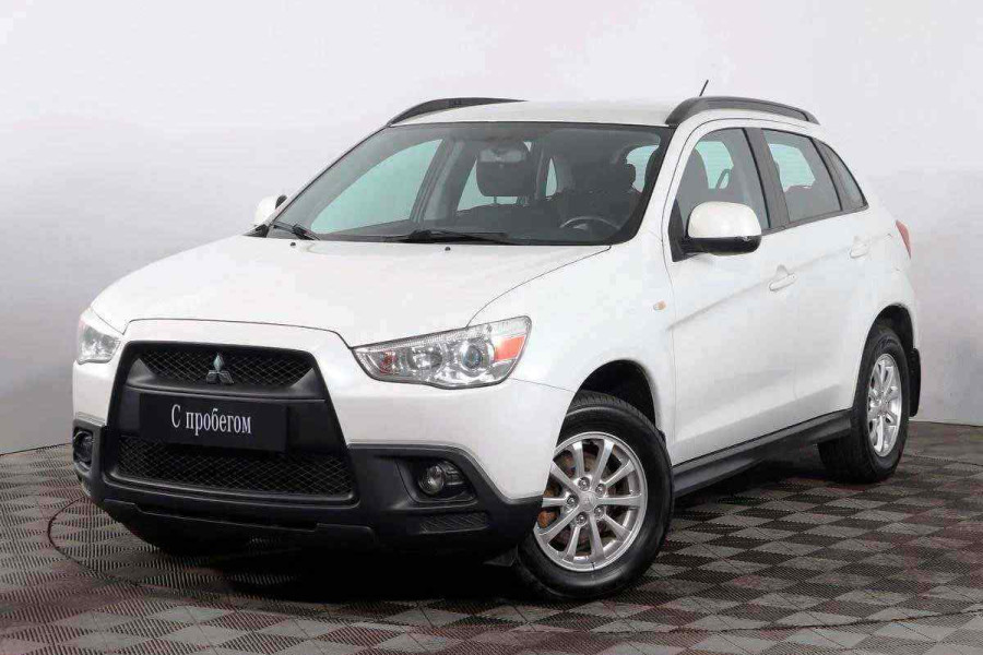 Автомобиль Mitsubishi, ASX, 2011 года, MT, пробег 105364 км