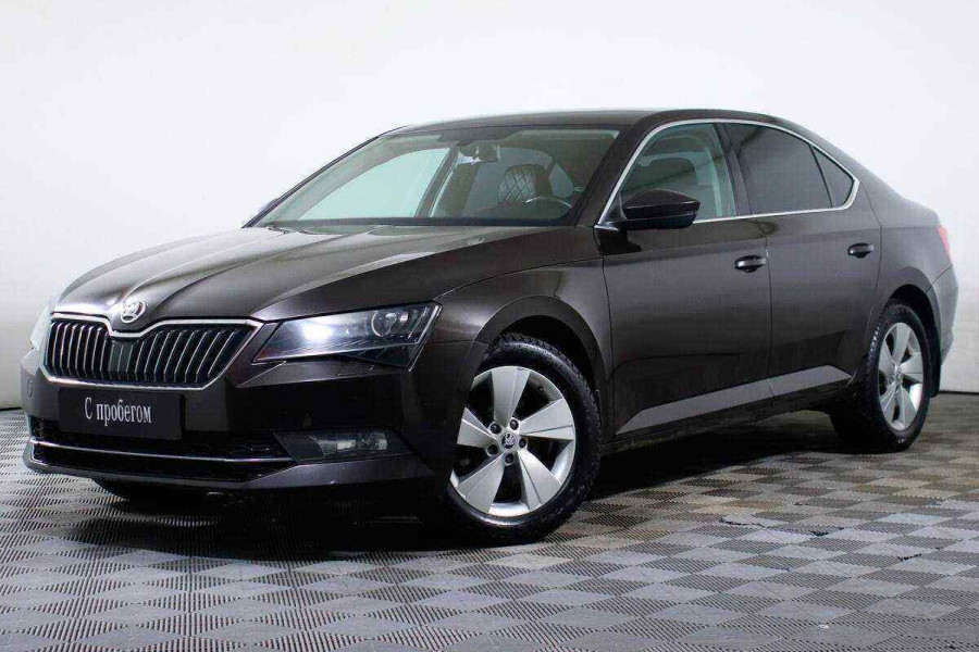 Автомобиль Skoda, Superb, 2018 года, AMT, пробег 37825 км