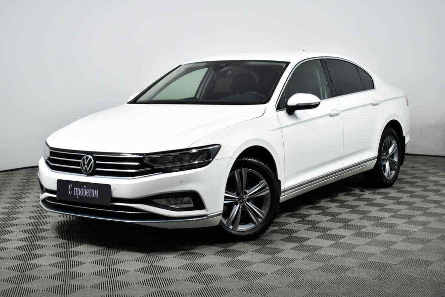 Автомобиль Volkswagen, Passat, 2021 года, AMT, пробег 60695 км